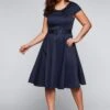 Kleid Mit Bubikragen Und Stoffgürtel -Sommertraum Mode 13140000018 04DG4 00 SH
