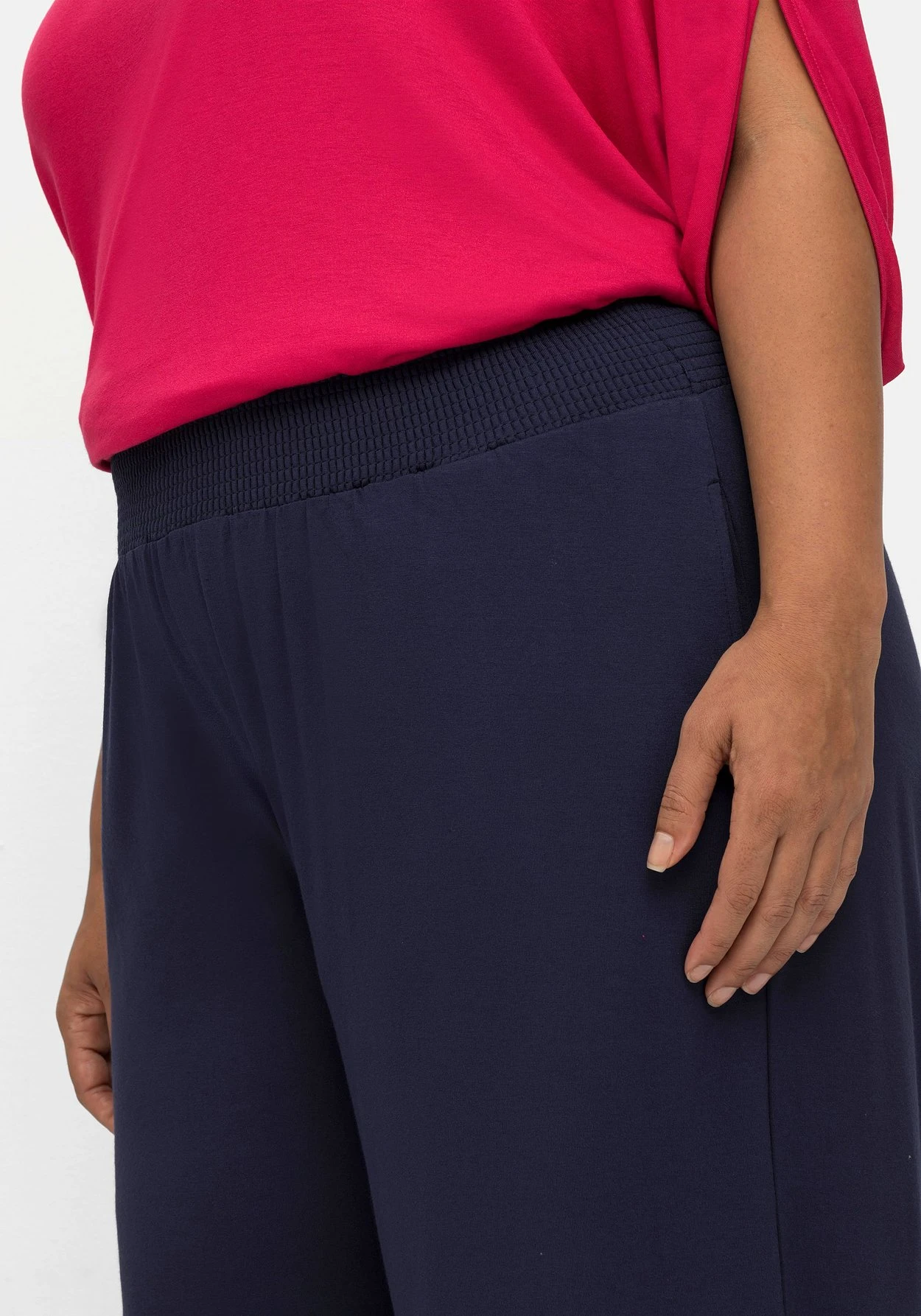 Sheego Weite Strandhose In 3/4-Länge 9 Sheego Weite Strandhose In 3/4-Länge – Bild 7