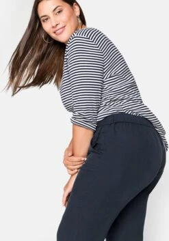 Sheego Gerade Hose Mit Seitenschlitzen Aus TENCEL™ Lyocell 17 Sheego Gerade Hose Mit Seitenschlitzen Aus TENCEL™ Lyocell -Sommertraum Mode 13859400035 03PCC 02 SH