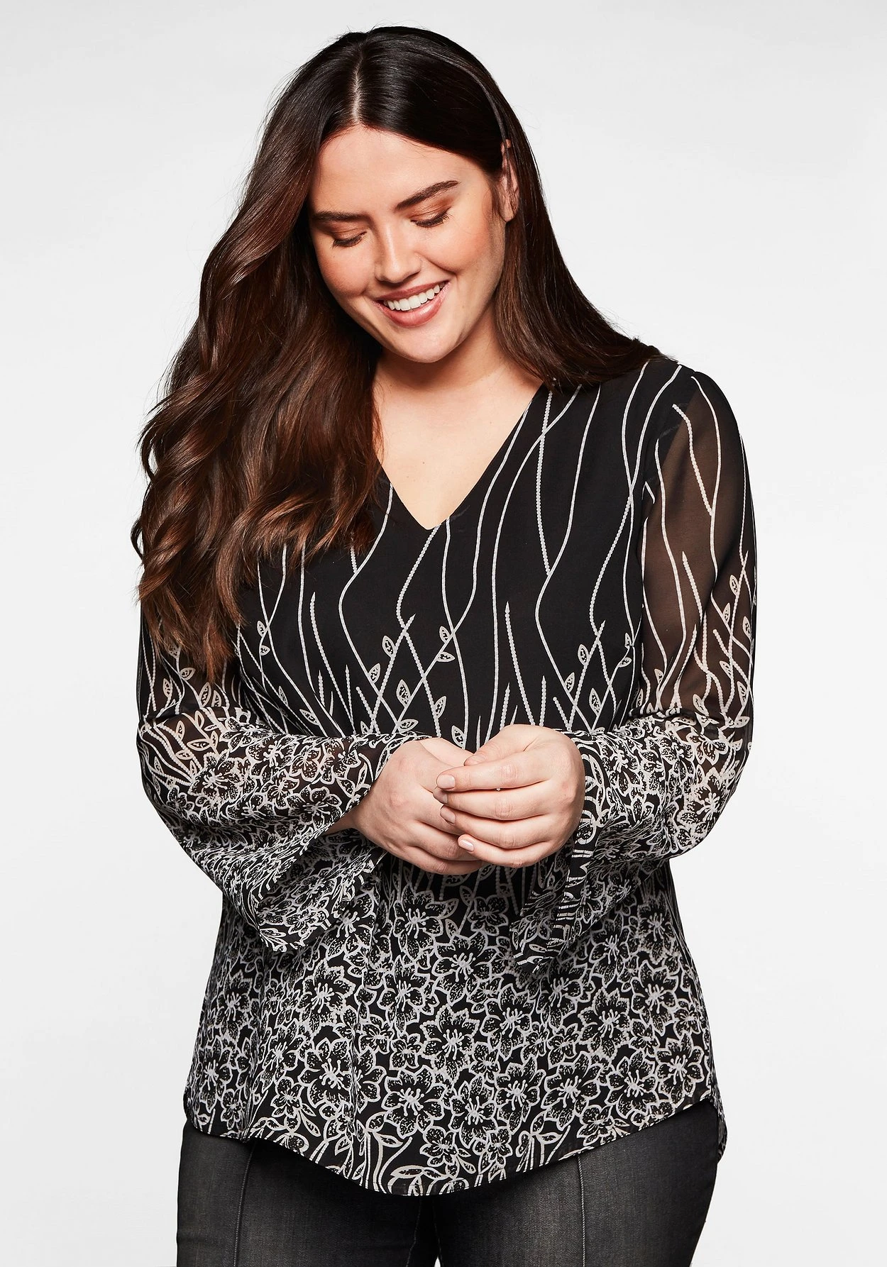 Tunika Mit Blumendruck, In Chiffon-Qualität 3 Tunika Mit Blumendruck, In Chiffon-Qualität