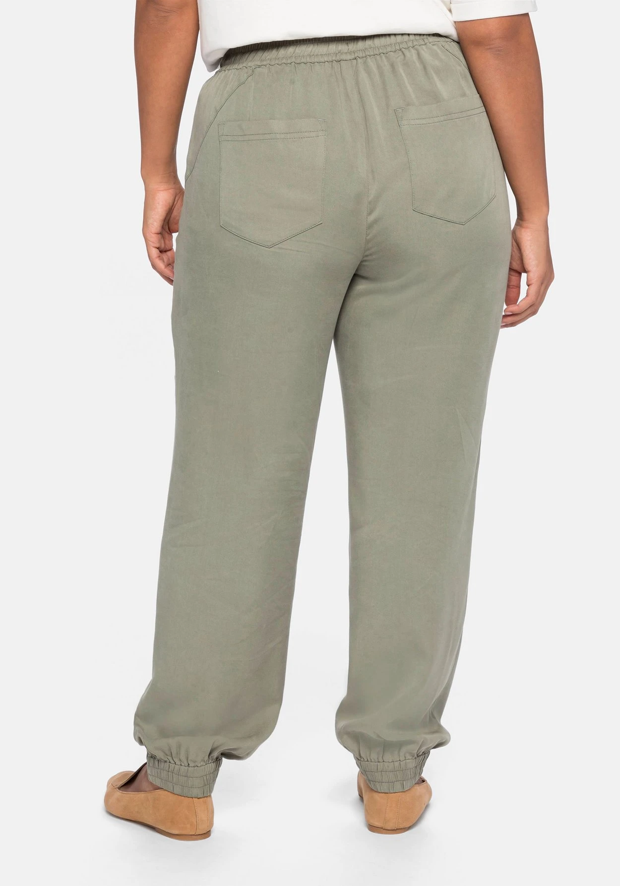 Sheego Joggpants Mit Goldfarbenen Details 5 Sheego Joggpants Mit Goldfarbenen Details – Bild 3