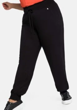 Sheego Strandhose Im Joggpants-Stil, Mit Gesmoktem Bund 17 Sheego Strandhose Im Joggpants-Stil, Mit Gesmoktem Bund -Sommertraum Mode 14214600289 049R6 02 SH