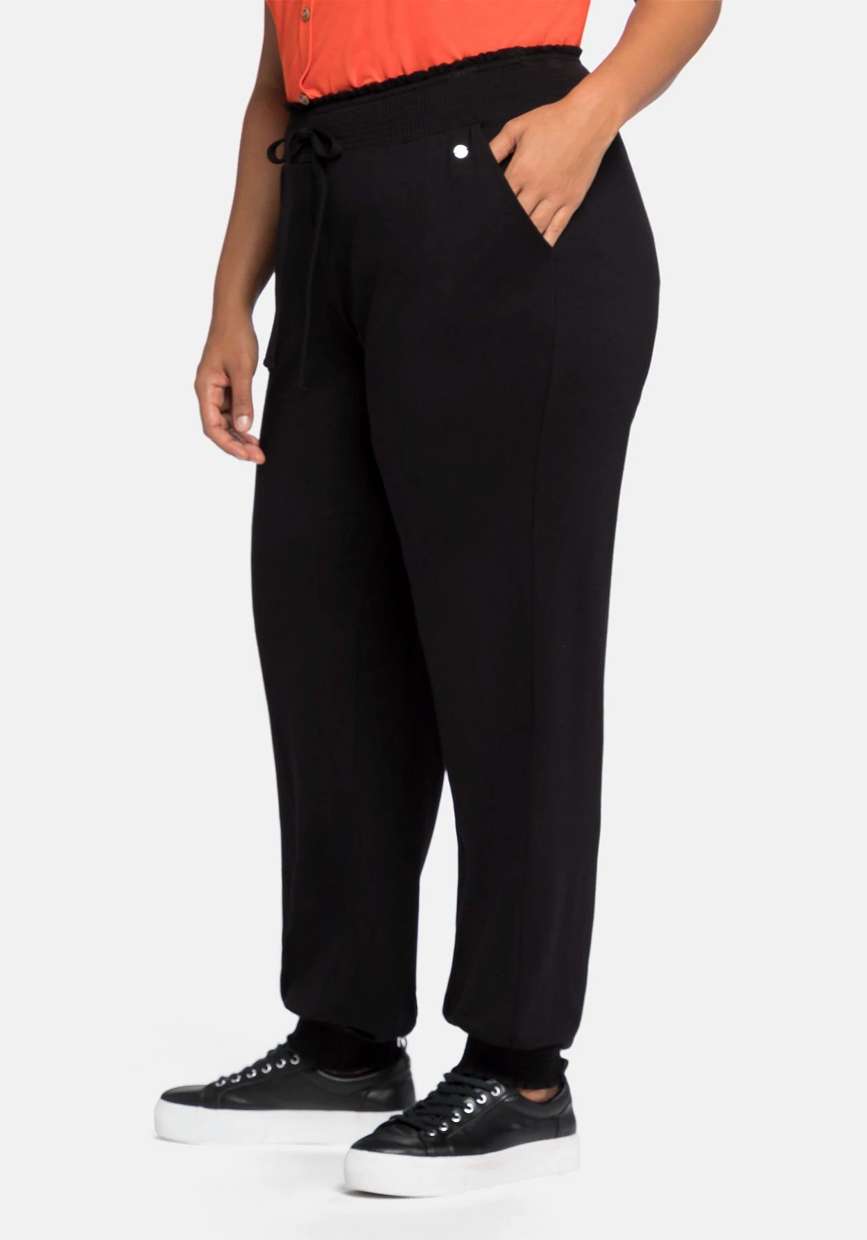 Sheego Strandhose Im Joggpants-Stil, Mit Gesmoktem Bund 4 Sheego Strandhose Im Joggpants-Stil, Mit Gesmoktem Bund – Bild 2