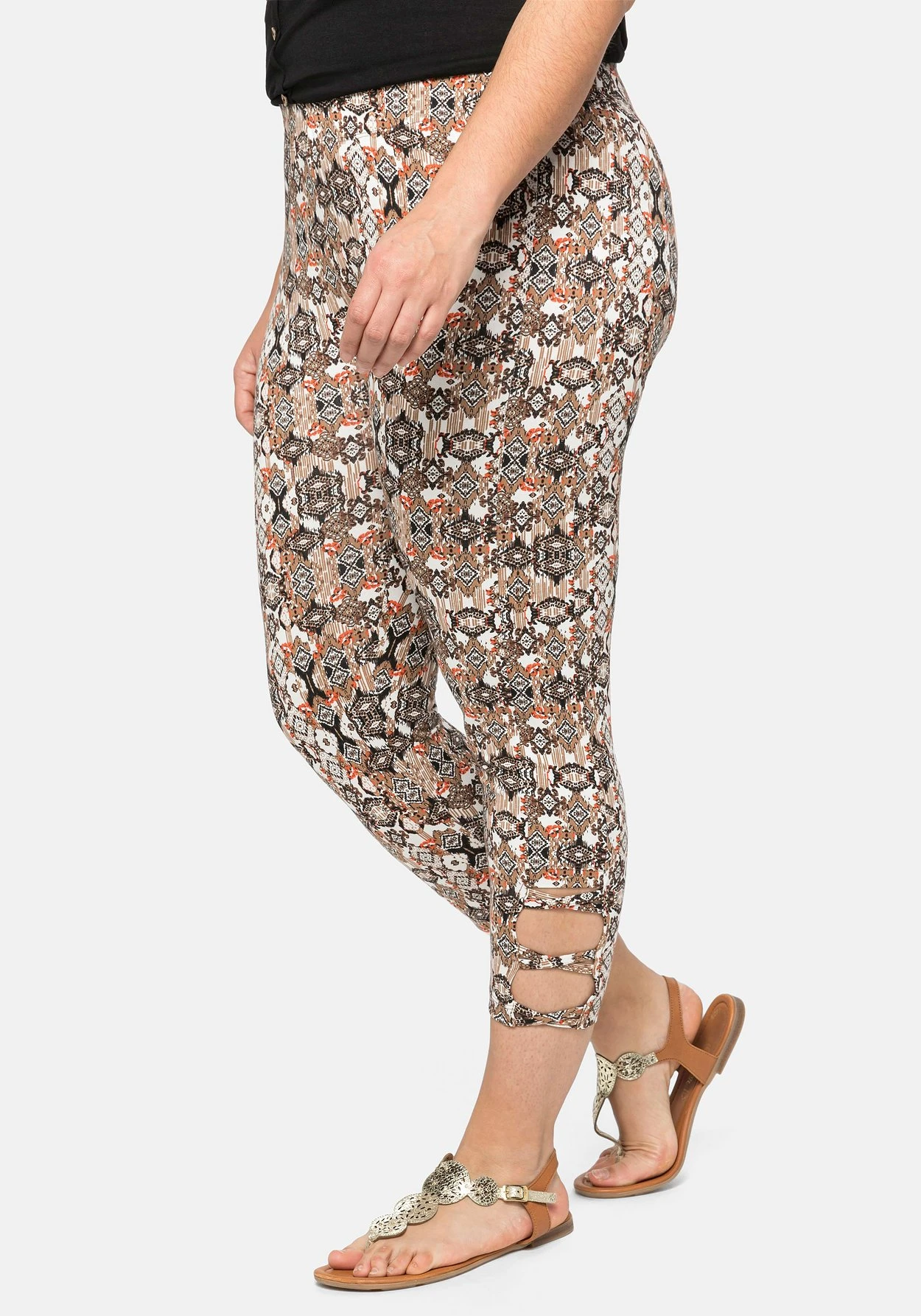 Sheego Strandleggings In 3/4-Länge Mit Cut-outs Am Saum 4 Sheego Strandleggings In 3/4-Länge Mit Cut-outs Am Saum – Bild 2