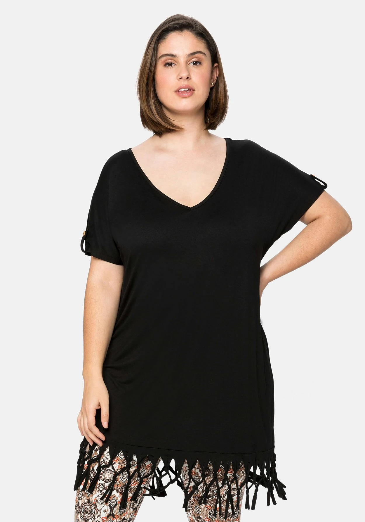 Sheego Strandshirt In Longform, Mit Fransen Am Saum 8 Sheego Strandshirt In Longform, Mit Fransen Am Saum – Bild 6