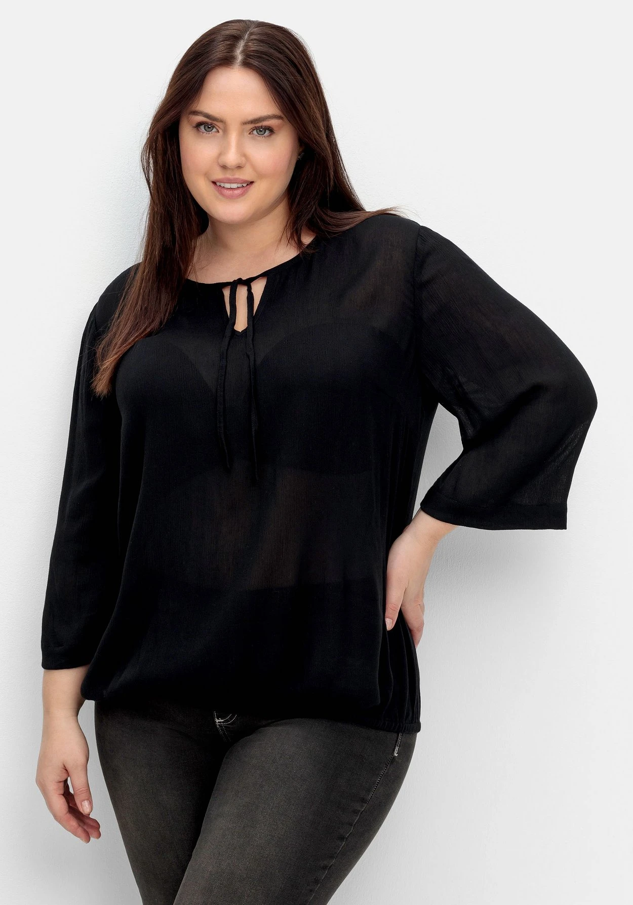 Sheego Tunika AusCrêpe, Mit Bindeband Am Ausschnitt 3 Sheego Tunika AusCrêpe, Mit Bindeband Am Ausschnitt