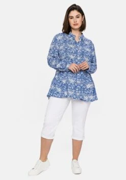 Sheego Bluse Mit Alloverprint Und Seitlichen Rüschen -Sommertraum Mode 14422500429 04D9L 02 SH