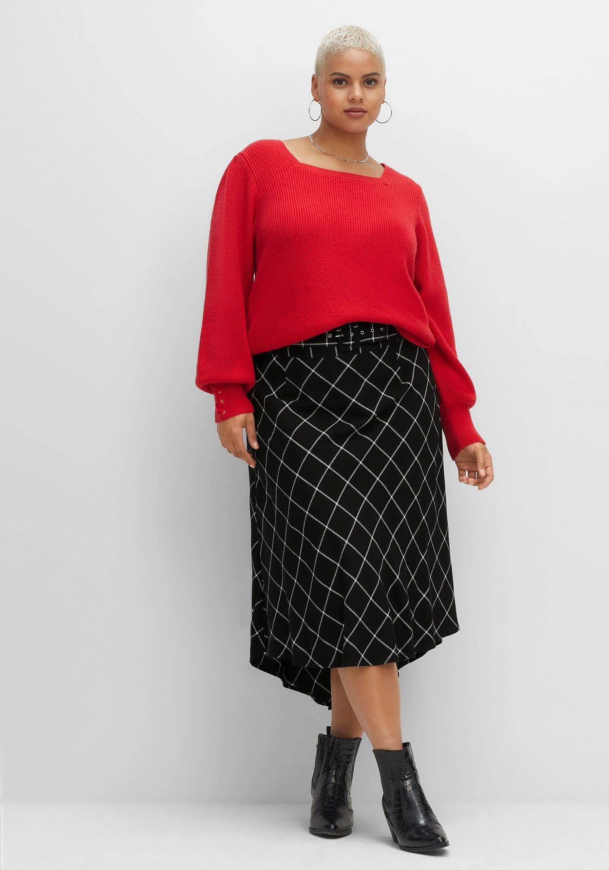 Karierter Rock Mit Gürtel, Hinten Länger Als Vorn 3 Karierter Rock Mit Gürtel, Hinten Länger Als Vorn