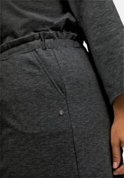 Sheego Jerseyrock Mit Gummizugbund Und Kordel 14 Sheego Jerseyrock Mit Gummizugbund Und Kordel -Sommertraum Mode 14547201800 04KGO 02 SH