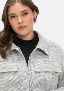 Sheego Shacket Aus Sweat Mit Reißverschluss, Strukturierte Optik 12 Sheego Shacket Aus Sweat Mit Reißverschluss, Strukturierte Optik -Sommertraum Mode 14571200011 04JO9 02 SH