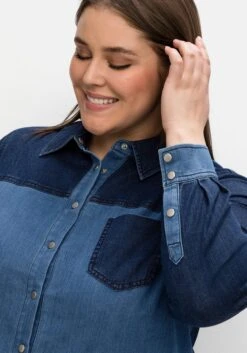 Sheego Jeansbluse Im Colourblocking, Leicht Tailliert 12 Sheego Jeansbluse Im Colourblocking, Leicht Tailliert -Sommertraum Mode 14768300053 04MVE 02 SH