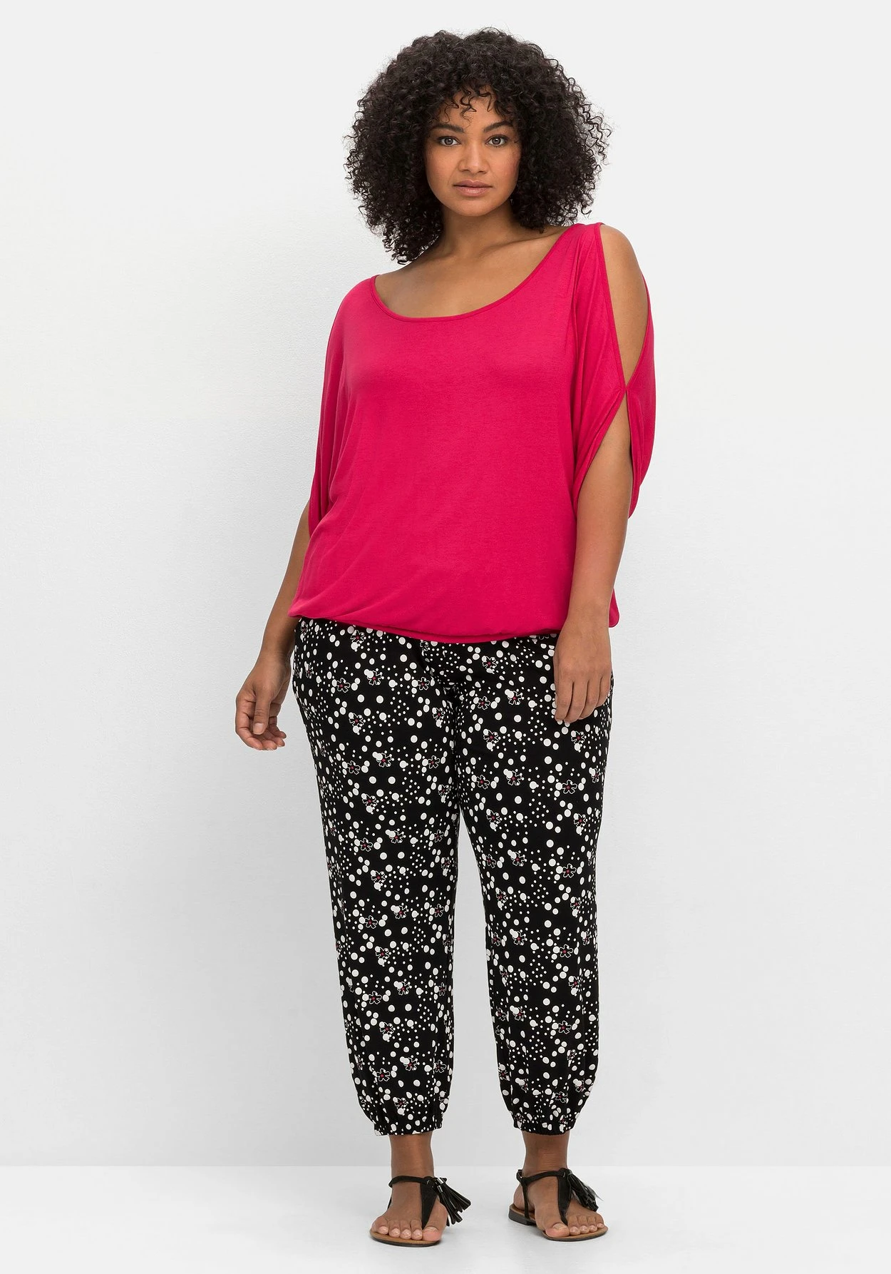 Sheego Strandhose Mit Alloverdruck Und Gesmoktem Bund 3 Sheego Strandhose Mit Alloverdruck Und Gesmoktem Bund