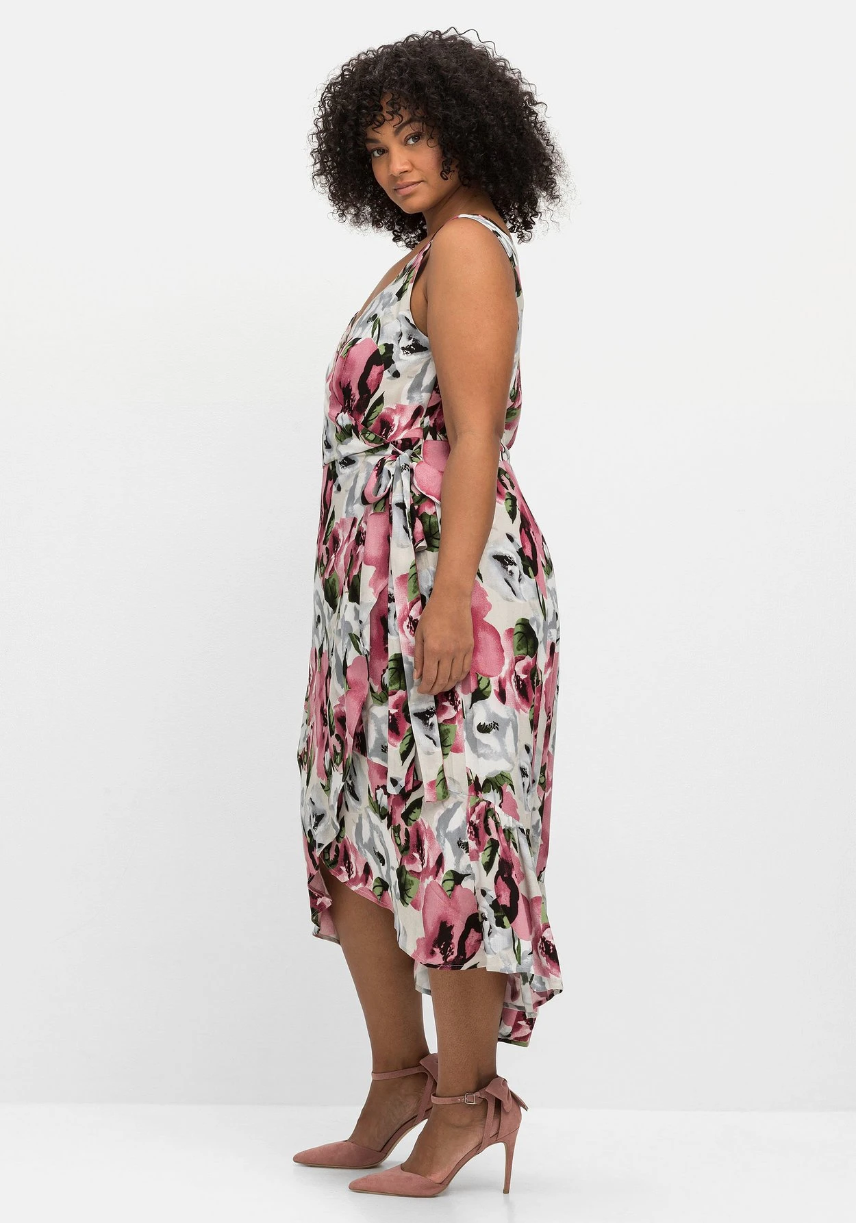 Maxikleid In Wickeloptik, Mit Blumendruck 4 Maxikleid In Wickeloptik, Mit Blumendruck – Bild 2