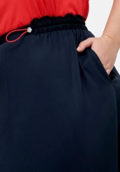 Sheego Midirock In A-Linie, Mit Tunnelzugbund Und Seitentaschen 14 Sheego Midirock In A-Linie, Mit Tunnelzugbund Und Seitentaschen -Sommertraum Mode 14875500035 04PQO 02 SH