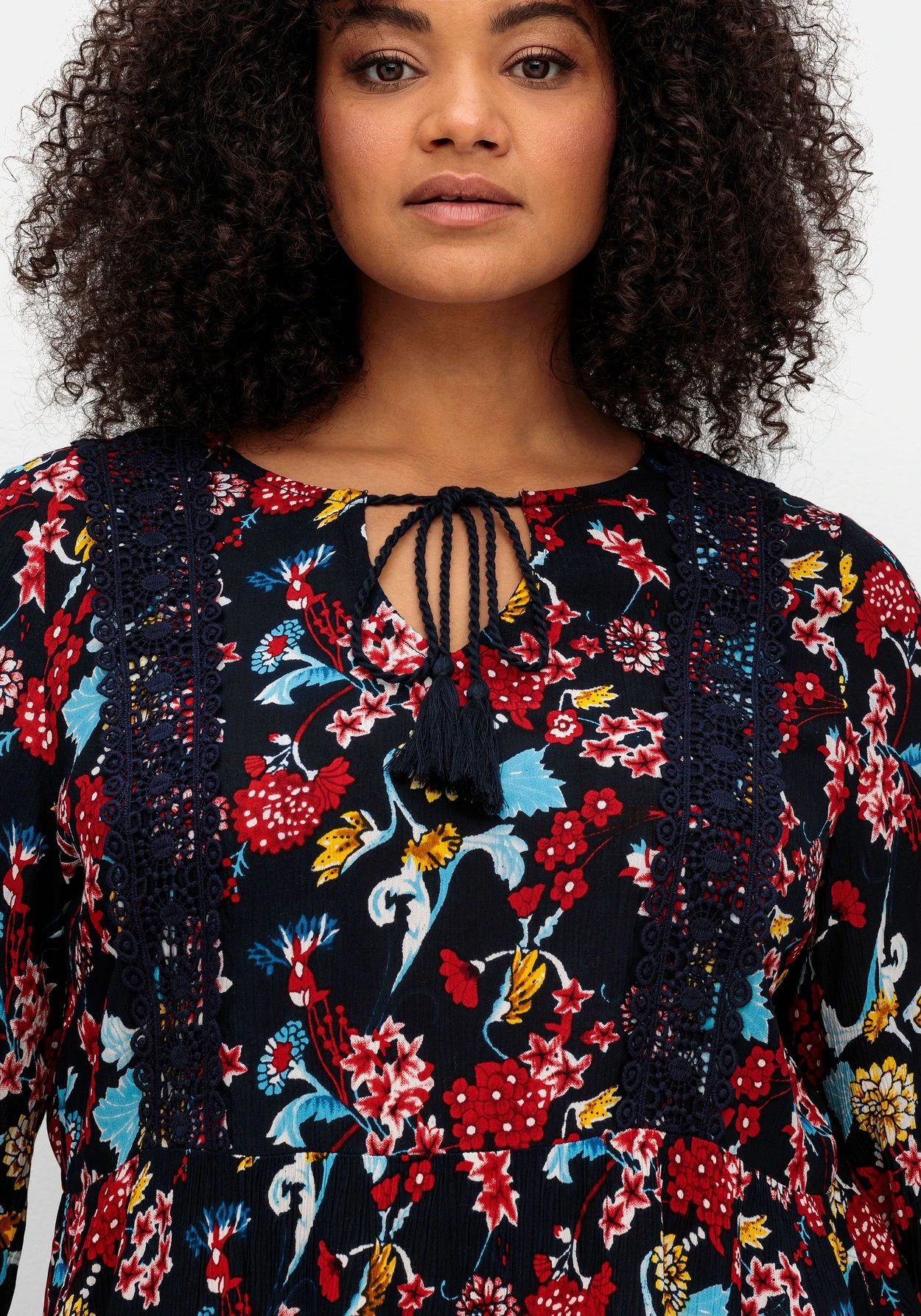 Longtunika Mit Blumendruck, In Crinkle-Optik 7 Longtunika Mit Blumendruck, In Crinkle-Optik – Bild 5