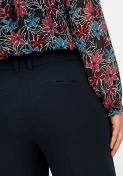 Sheego High-Waist-Hose Mit Bügelfalten, In Karottenform -Sommertraum Mode 14983900035 04T2Z 02 SH