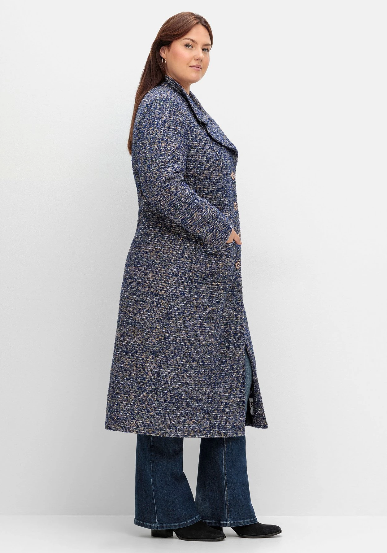 Mantel In Bouclé-Optik, In Leicht Taillierter Form 4 Mantel In Bouclé-Optik, In Leicht Taillierter Form – Bild 2